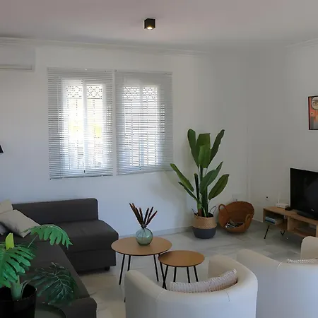9 Pers In Burriana Villa *