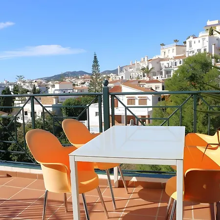 9 Pers In Burriana Nerja